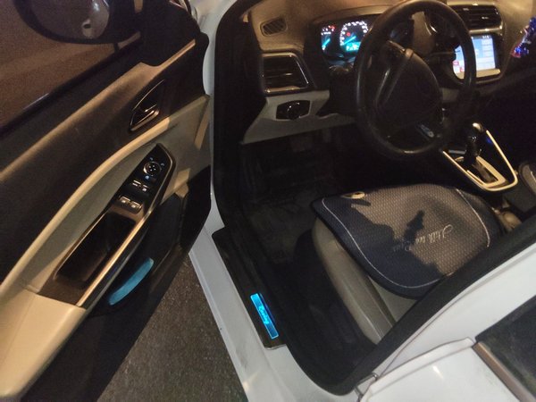 Ford Escort 2017, 125100 км, за 3482 USD - фото 14