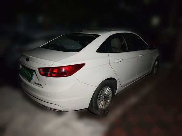 Ford Escort 2017, 144200 км, за 3271 USD - фото 6