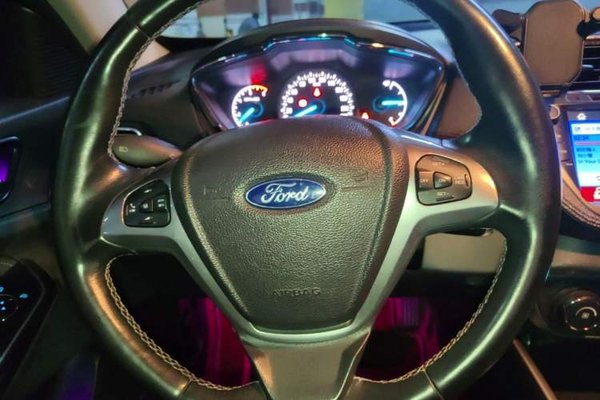 Ford Escort 2017, 199500 км, за 5396 USD - фото 9
