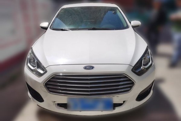 Ford Escort 2017, 21400 км, за 6691 USD