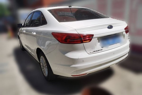 Ford Escort 2017, 21400 км, за 6691 USD