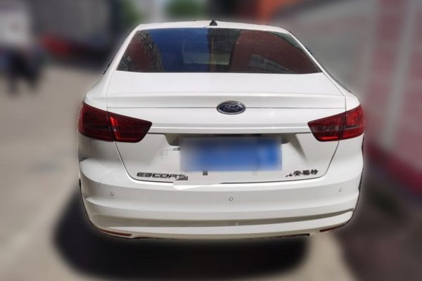 Ford Escort 2017, 21400 км, за 6691 USD