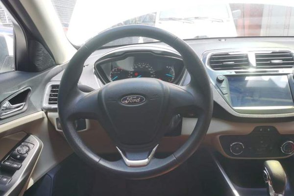 Ford Escort 2017, 21400 км, за 6691 USD - фото 9