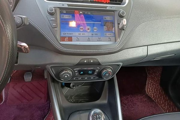 Ford Escort 2017, 30500 км, за 5480 USD - фото 15