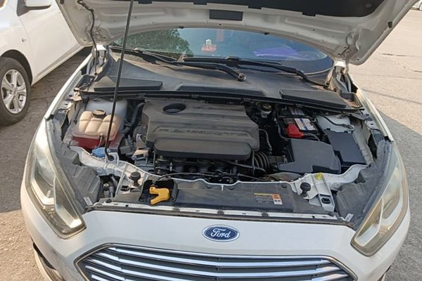 Ford Escort 2017, 30500 км, за 5480 USD - фото 24