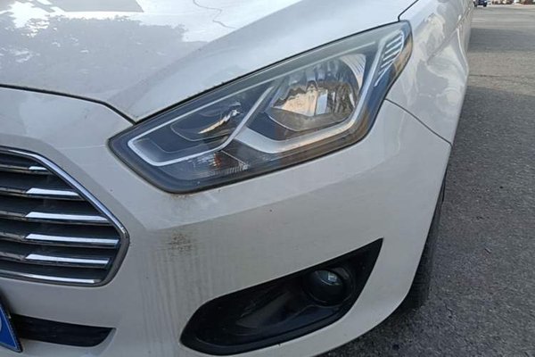 Ford Escort 2017, 30500 км, за 5480 USD - фото 8