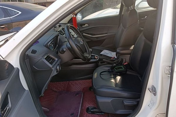 Ford Escort 2017, 30500 км, за 5480 USD - фото 17