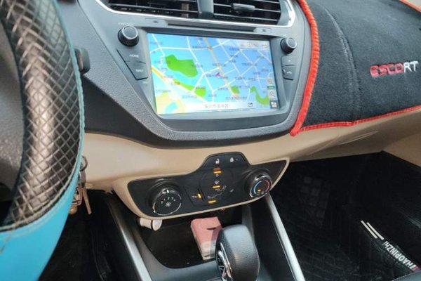 Ford Escort 2017, 65199 км, за 4212 USD - фото 13
