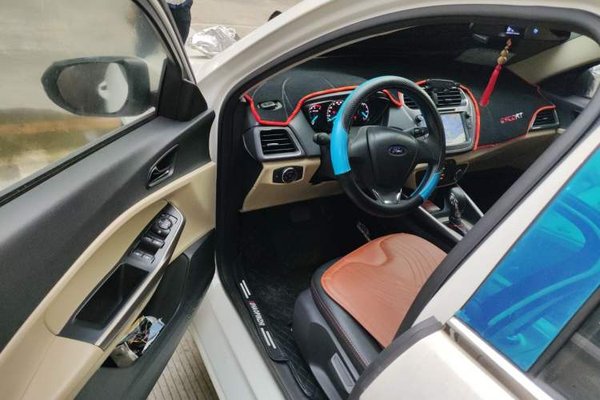 Ford Escort 2017, 65199 км, за 4212 USD - фото 16