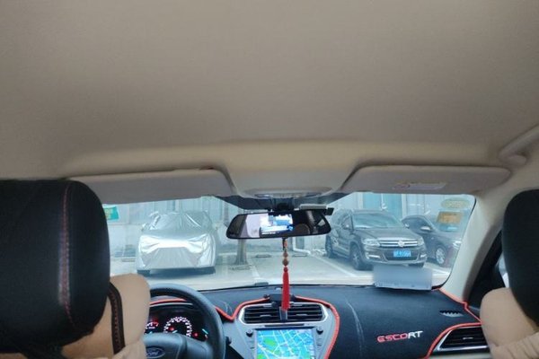 Ford Escort 2017, 65199 км, за 4212 USD - фото 18