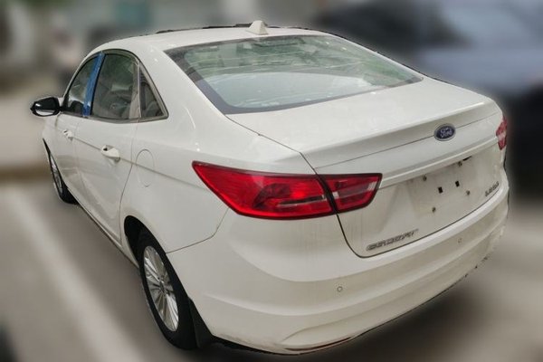 Ford Escort 2017, 65199 км, за 4212 USD