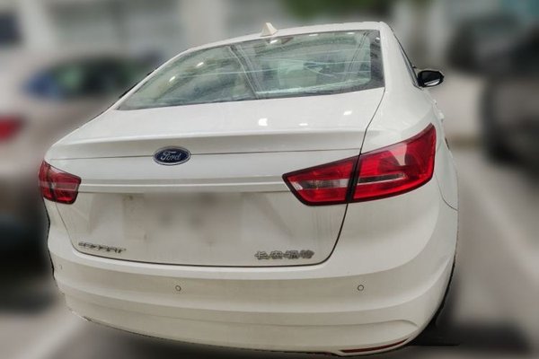 Ford Escort 2017, 65199 км, за 4212 USD