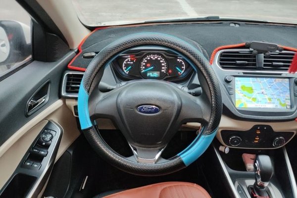 Ford Escort 2017, 65199 км, за 4212 USD - фото 10