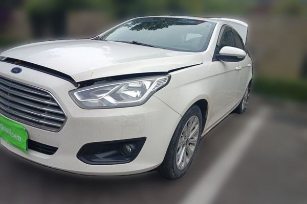 Ford Escort · 2017 год
