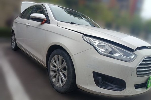 Ford Escort 2017, 68900 км, за 4460 USD