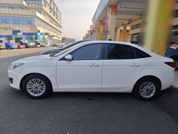 Ford Escort 2017, 73200 км, за 4916 USD