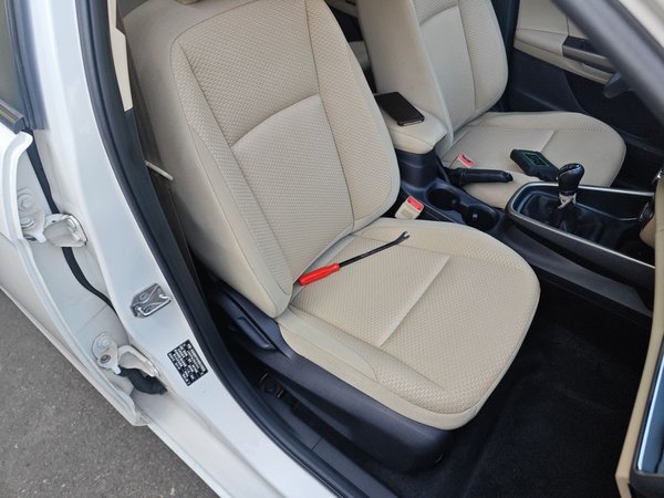 Ford Escort 2017, 73200 км, за 4916 USD - фото 23