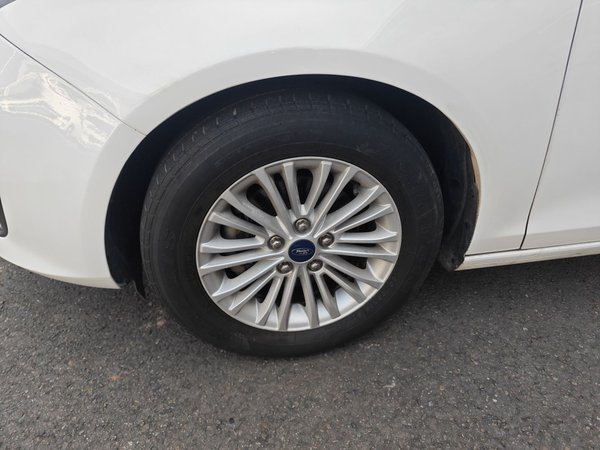 Ford Escort 2017, 73200 км, за 4916 USD - фото 8