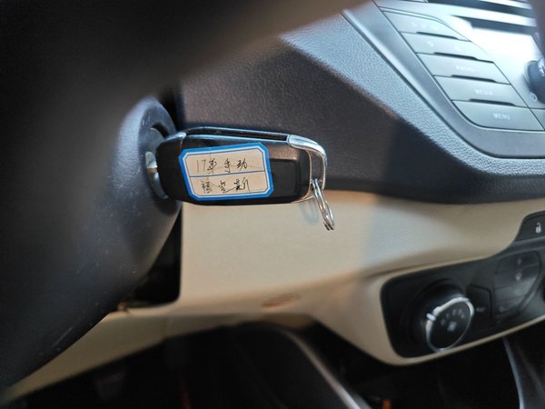 Ford Escort 2017, 73200 км, за 4916 USD - фото 12