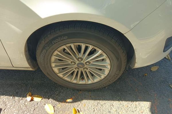 Ford Escort 2017, 87300 км, за 6292 USD