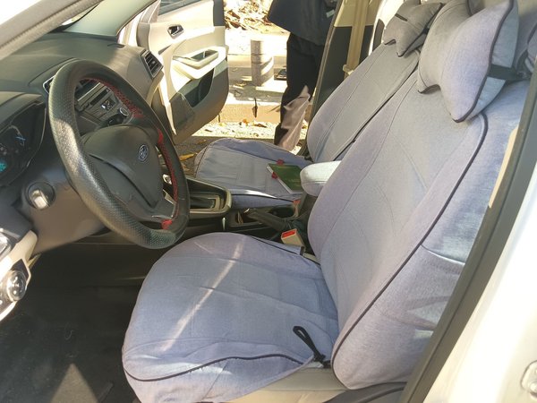 Ford Escort 2017, 87300 км, за 6116 USD - фото 13