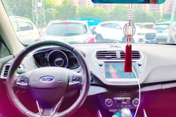 Ford Escort 2019, 55400 км, за 6442 USD - фото 18