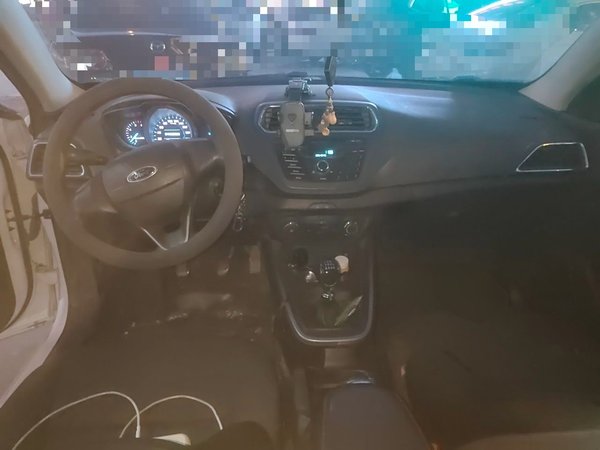 Ford Escort 2019, 105300 км, за 3718 USD - фото 10