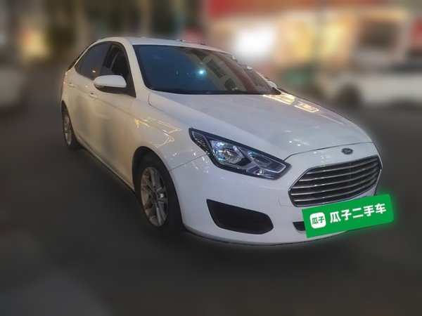 Ford Escort 2019, 105300 км, за 3718 USD