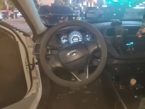 Ford Escort 2019, 105300 км, за 3718 USD - фото 11