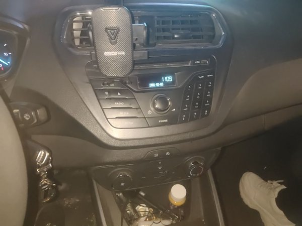 Ford Escort 2019, 105300 км, за 3718 USD - фото 14