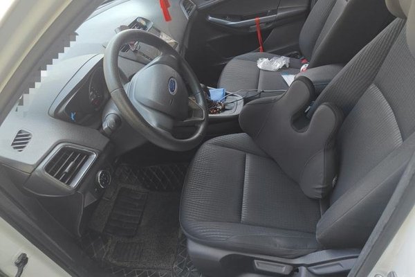 Ford Escort 2019, 145200 км, за 5348 USD - фото 14