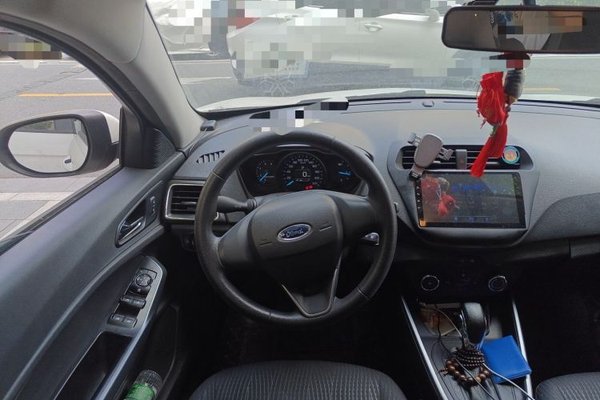 Ford Escort 2019, 145200 км, за 5348 USD - фото 9