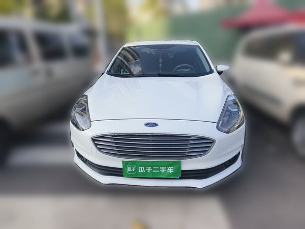 Ford Escort 2019, 68100 км, за 7122 USD