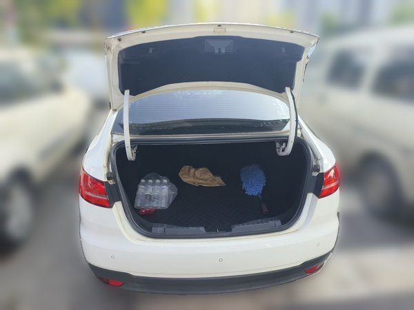 Ford Escort 2019, 68100 км, за 7122 USD - фото 16
