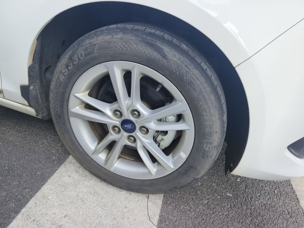 Ford Escort 2019, 68100 км, за 7122 USD