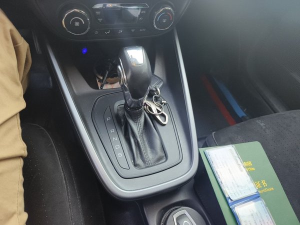 Ford Escort 2019, 68100 км, за 7122 USD - фото 11