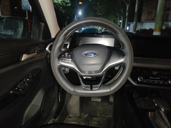Ford Escort 2021, 8100 км, за 8743 USD - фото 13