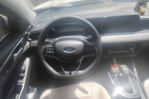 Ford Escort 2021, 30800 км, за 7784 USD - фото 7