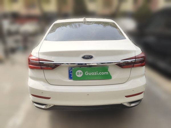 Ford Escort 2021, 86600 км, за 10043 USD