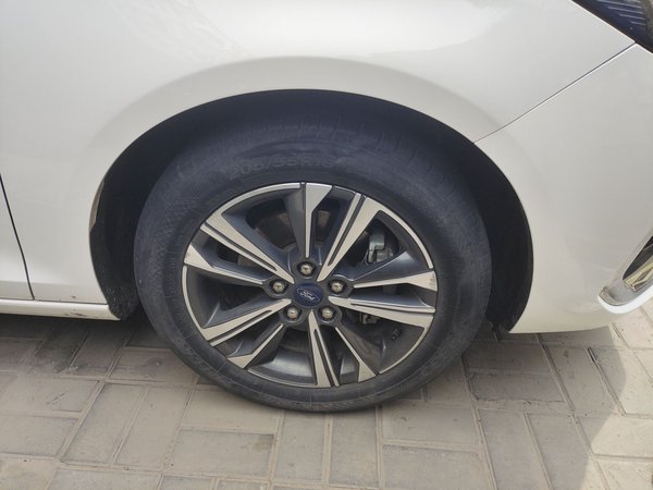Ford Escort 2021, 86600 км, за 10043 USD - фото 8