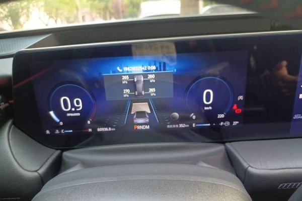 Ford EVOS 2022, 61000 км, за 15762 USD - фото 11