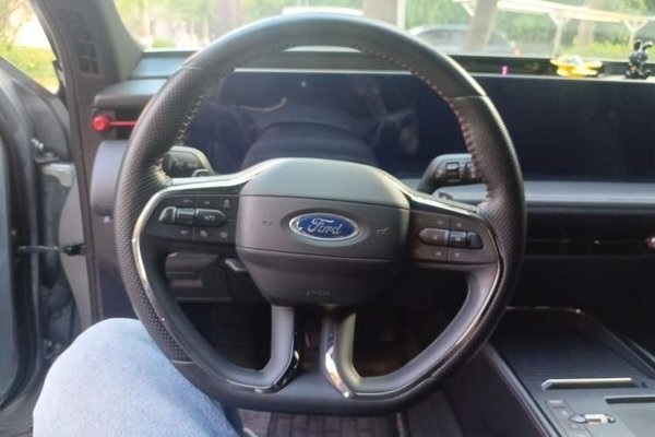 Ford EVOS 2022, 61000 км, за 15762 USD - фото 10