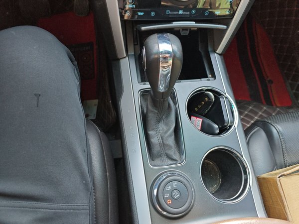 Ford Explorer 2011, 150400 км, за 7951 USD - фото 13