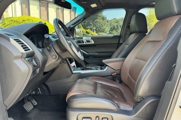 Ford Explorer 2013, 73900 км, за 11066 USD - фото 13