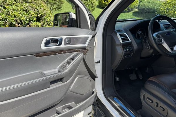 Ford Explorer 2013, 73900 км, за 11066 USD - фото 15