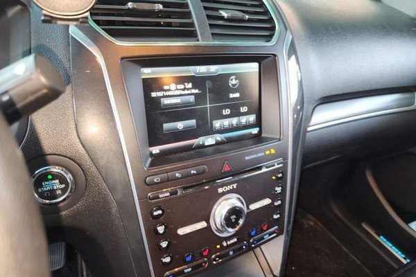 Ford Explorer 2016, 87500 км, за 11504 USD - фото 13
