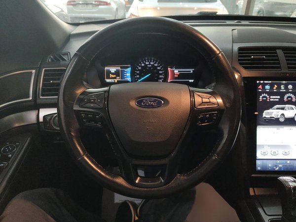 Ford Explorer 2017, 138500 км, за 16487 USD - фото 14
