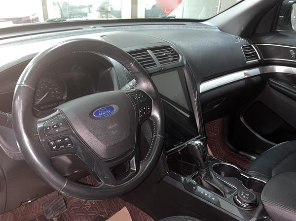 Ford Explorer 2017, 138500 км, за 16487 USD - фото 13