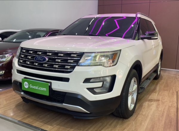 Ford Explorer · 2017 год