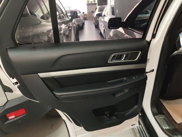Ford Explorer 2017, 138500 км, за 16487 USD - фото 27